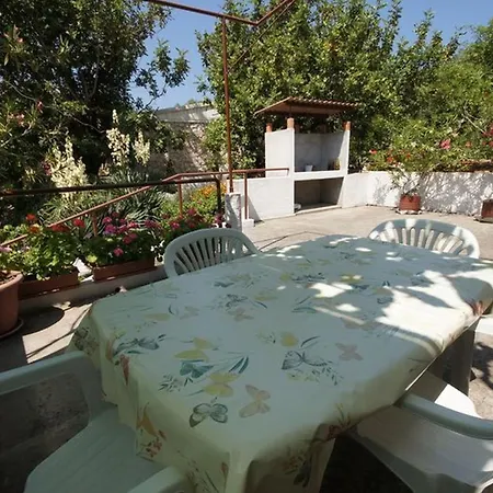 Prázdninový dům House Paulo1 *